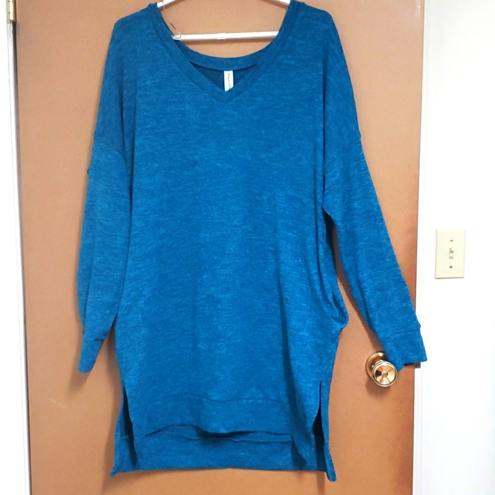 Long tunic sweater Large NWOT